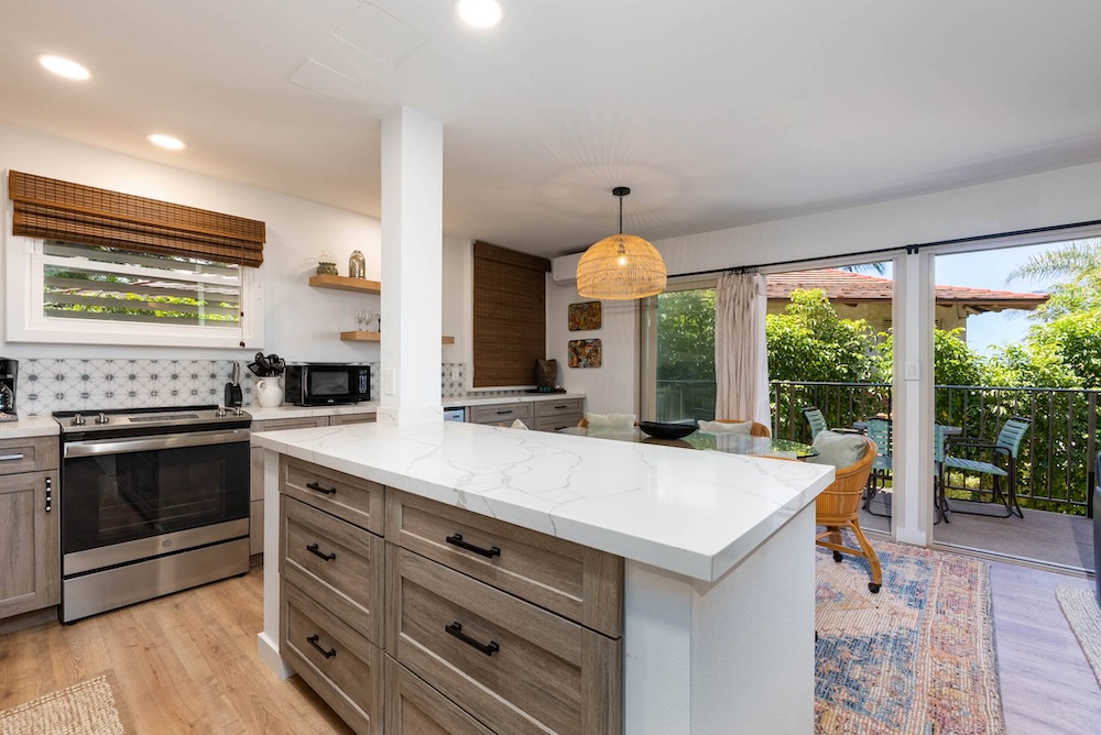 kihei maui condo rental kitchen